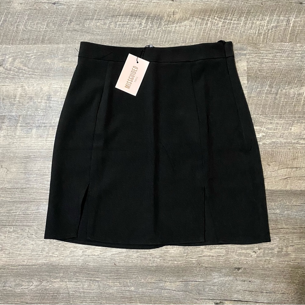 🥸 MISSGUIDED “TALL TAILORED DOUBLE SPLIT MINI SKIRT” 🥸